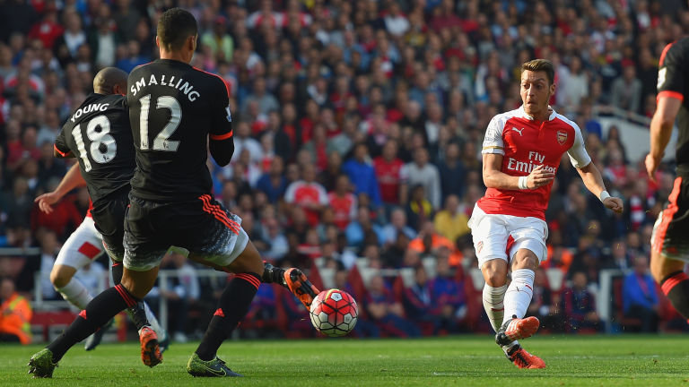 Why did Manchester United neglect Mesut Ozil?